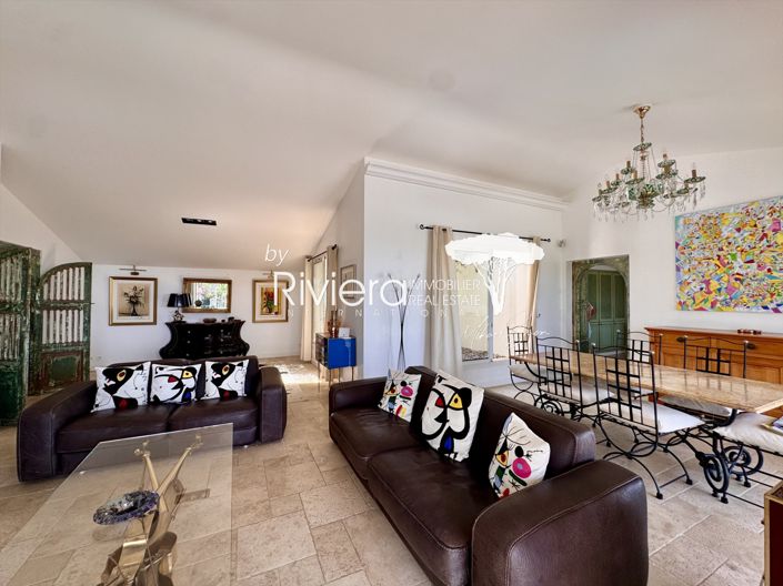 Image No.15-6 Bed House for sale