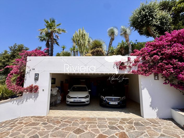 Image No.35-6 Bed House for sale