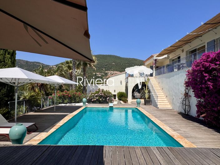 Image No.5-6 Bed House for sale