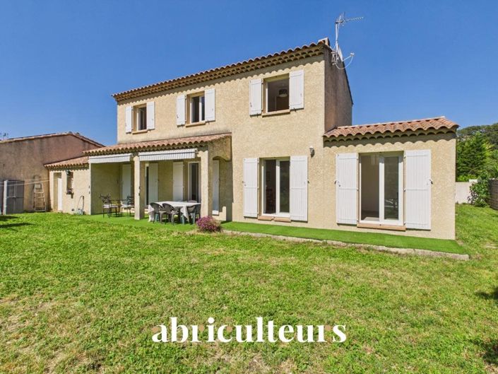 Image No.16-5 Bed House for sale