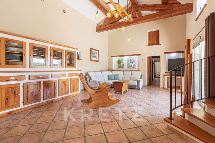 Image No.18-7 Bed House for sale