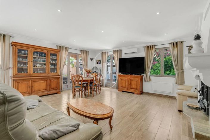 Image No.3-5 Bed House for sale