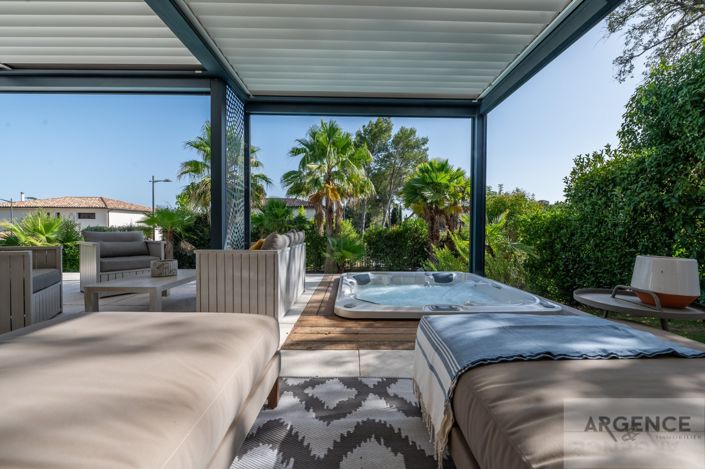 Image No.3-4 Bed House for sale