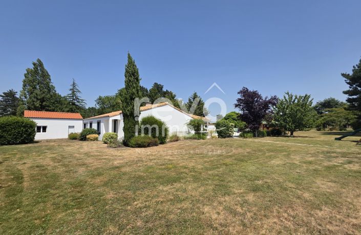 Image No.3-4 Bed House for sale