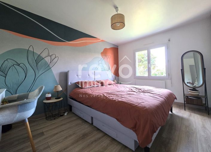 Image No.7-4 Bed House for sale