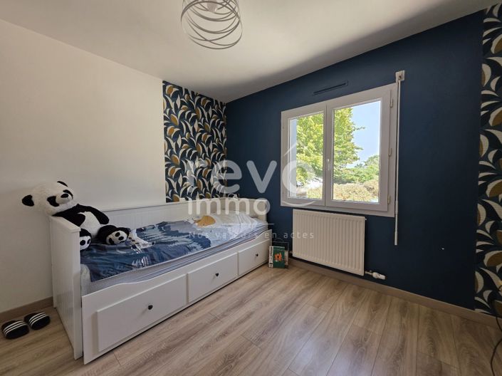 Image No.8-4 Bed House for sale