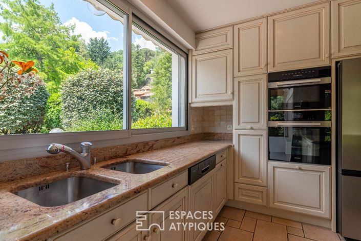 Image No.10-5 Bed House for sale