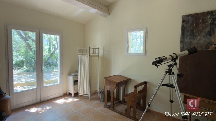 Image No.18-4 Bed House for sale