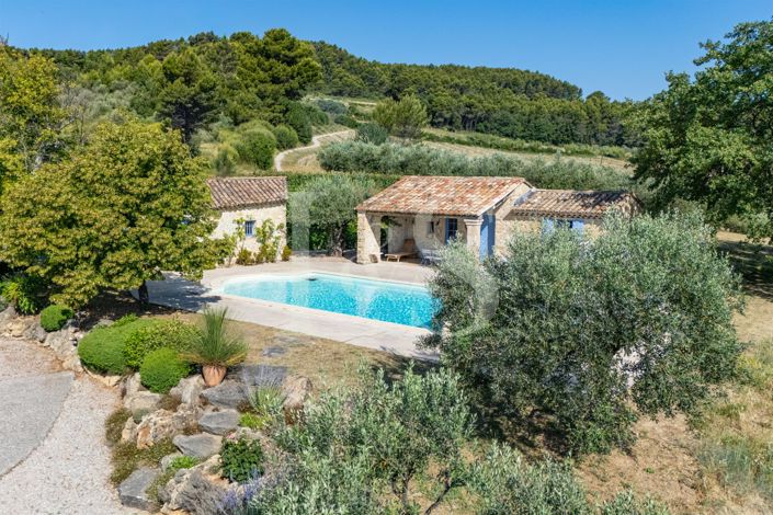 Image No.8-6 Bed House for sale