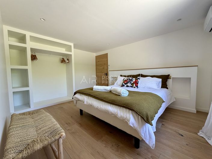 Image No.17-4 Bed House for sale