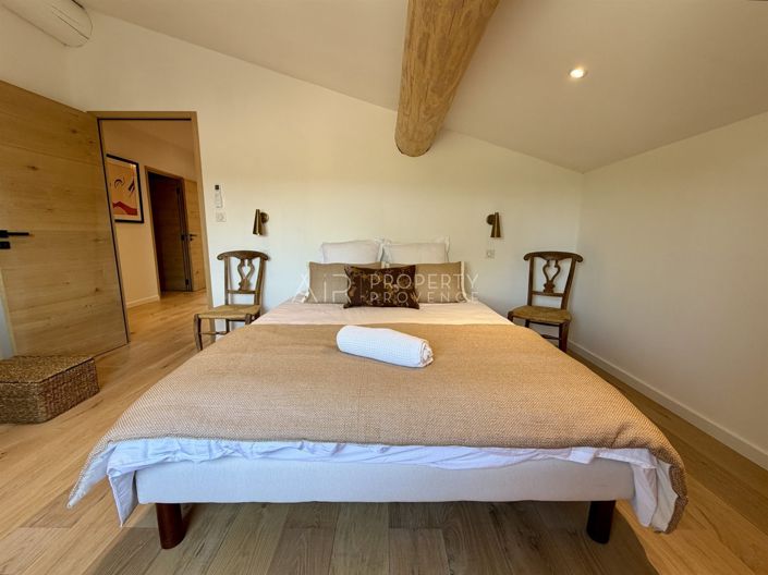 Image No.24-4 Bed House for sale