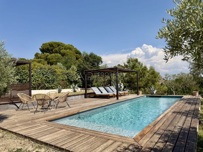 Image No.4-4 Bed House for sale