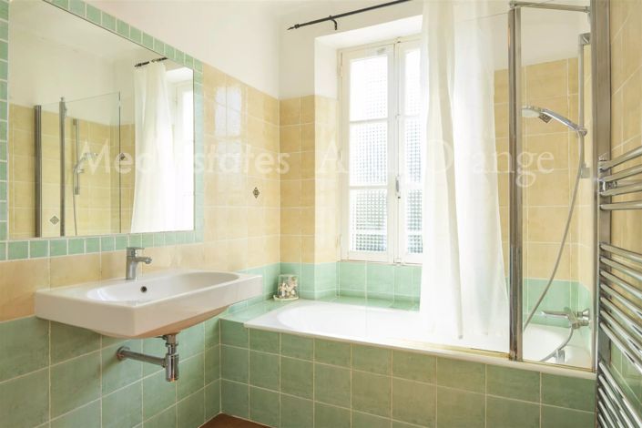 Image No.17-3 Bed House for sale