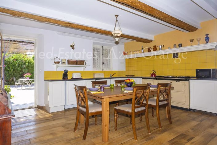 Image No.7-3 Bed House for sale