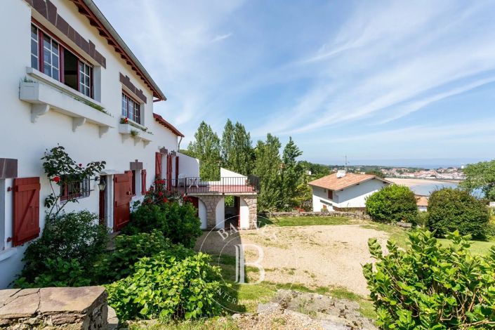 Image No.5-House for sale