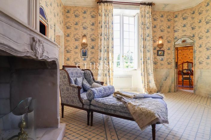 Image No.21-Propriété de 9 chambres à vendre à Bordeaux