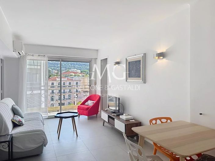 Image No.2-Appartement de 1 chambre à vendre à Cannes