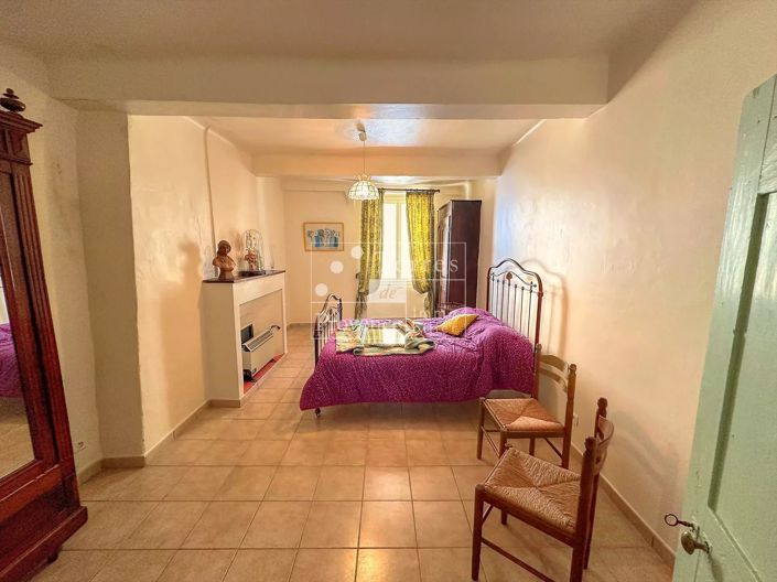 Image No.2-3 Bed House for sale