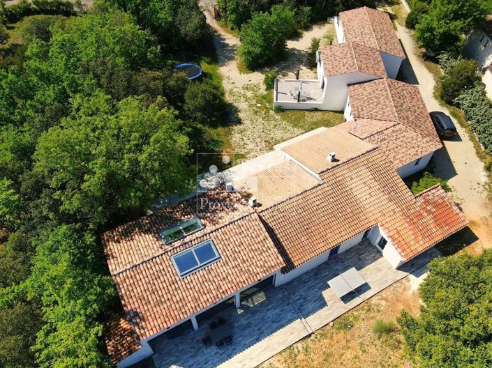 Image No.2-9 Bed House for sale