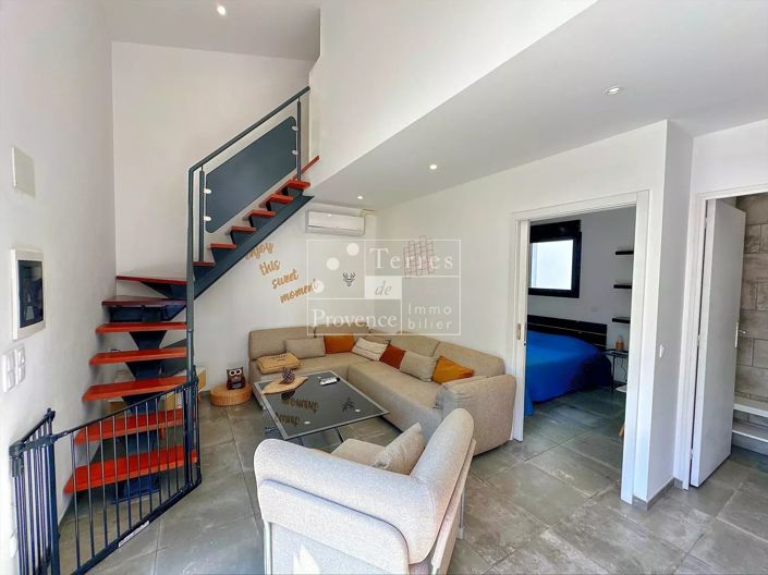 Image No.20-9 Bed House for sale