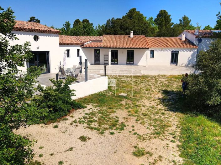 Image No.33-9 Bed House for sale