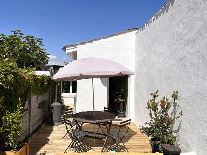 Image No.12-3 Bed House for sale