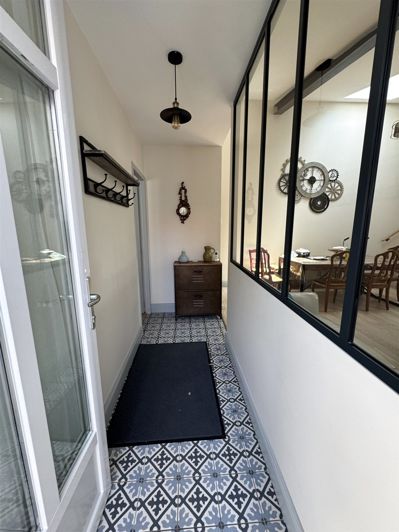 Image No.6-3 Bed House for sale