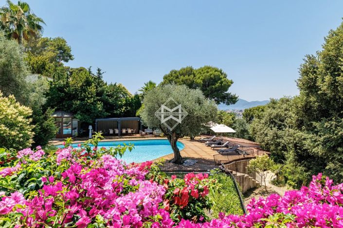 Image No.3-5 Bed House for sale