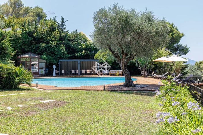 Image No.5-5 Bed House for sale