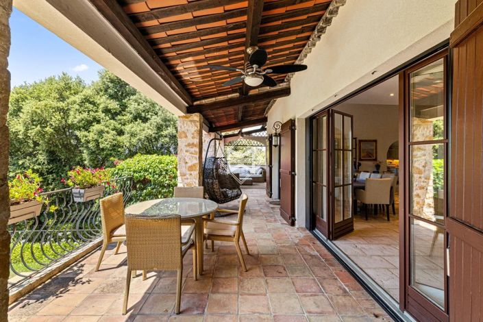 Image No.8-5 Bed House for sale