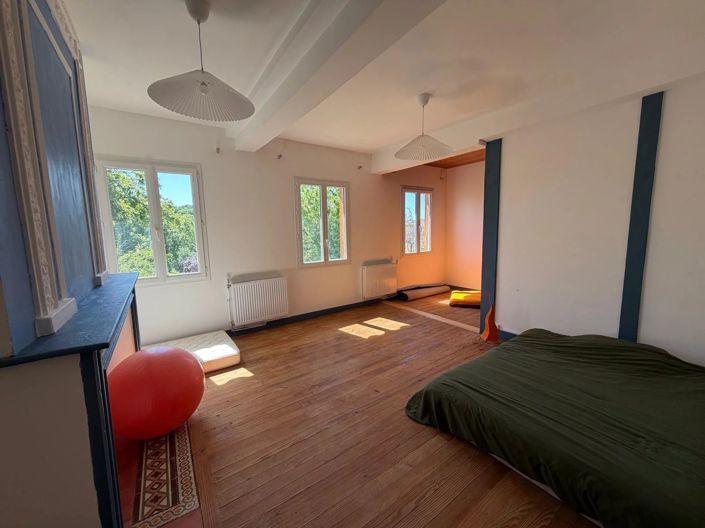 Image No.11-4 Bed House for sale