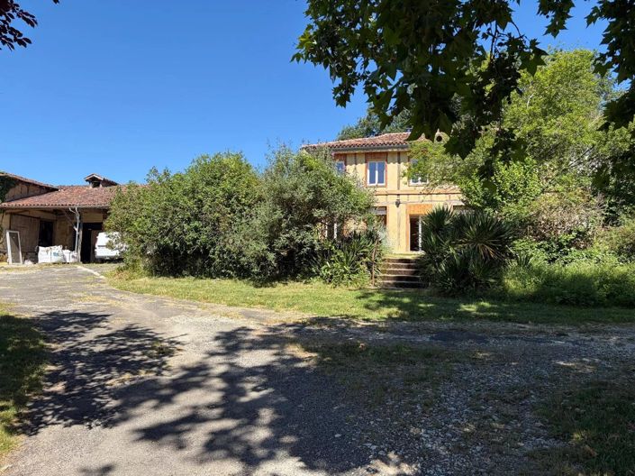 Image No.2-4 Bed House for sale