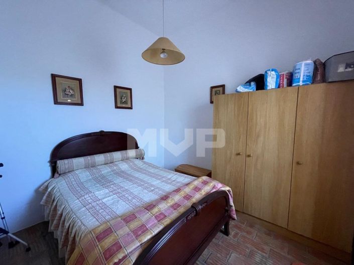 Image No.17-3 Bed House for sale