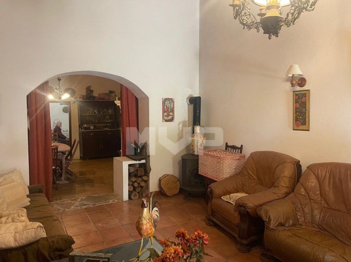 Image No.19-3 Bed House for sale