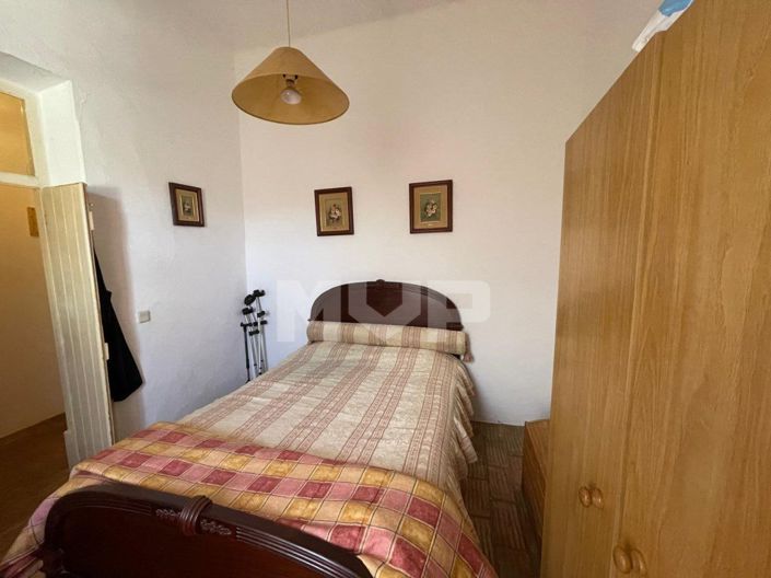 Image No.28-3 Bed House for sale