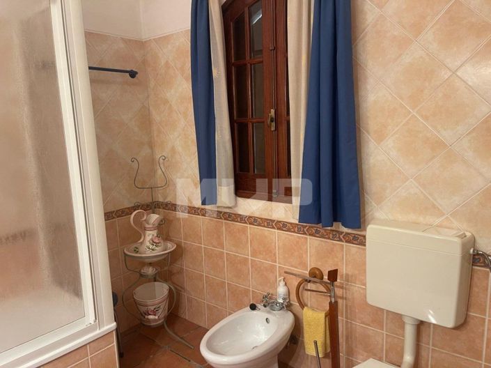 Image No.31-3 Bed House for sale