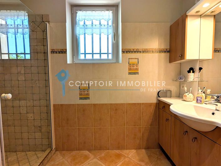 Image No.13-3 Bed House for sale