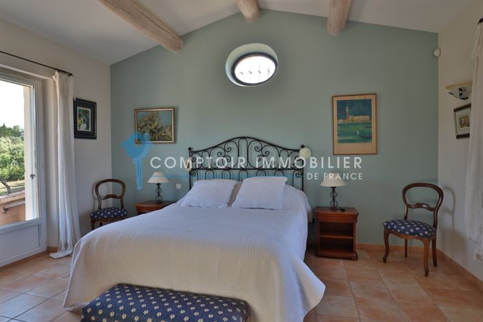 Image No.15-3 Bed House for sale