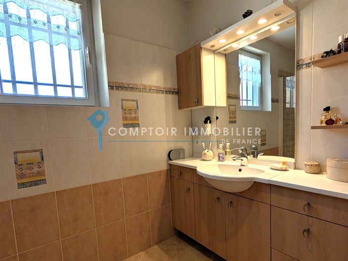 Image No.35-3 Bed House for sale