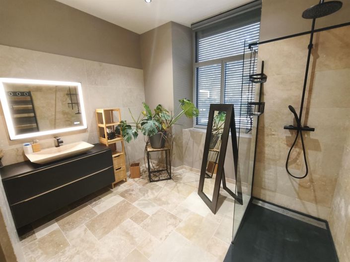 Image No.22-6 Bed House for sale