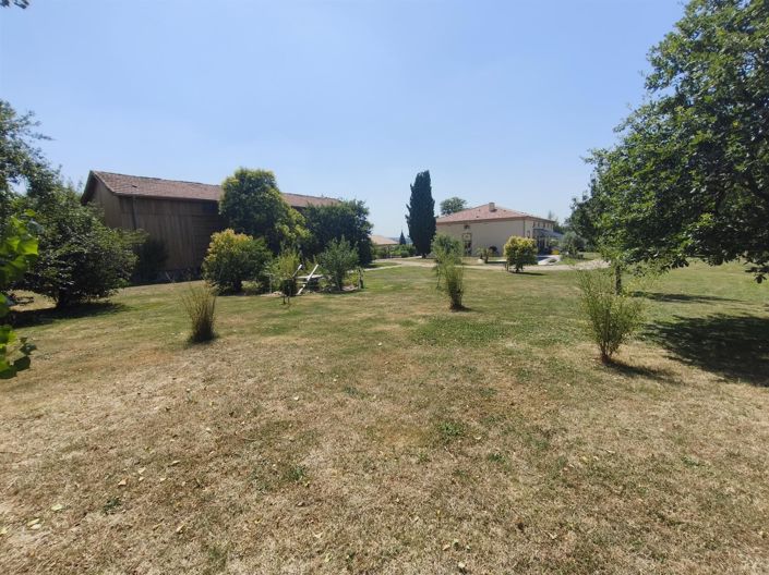 Image No.37-6 Bed House for sale