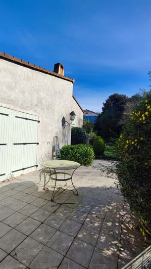 Image No.16-3 Bed House for sale