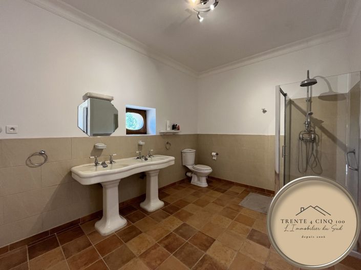 Image No.18-8 Bed House for sale
