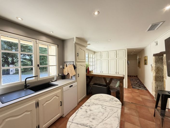 Image No.8-2 Bed House for sale