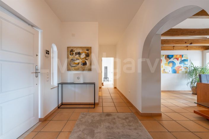 Image No.10-5 Bed House for sale