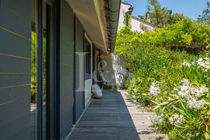 Image No.14-5 Bed House for sale