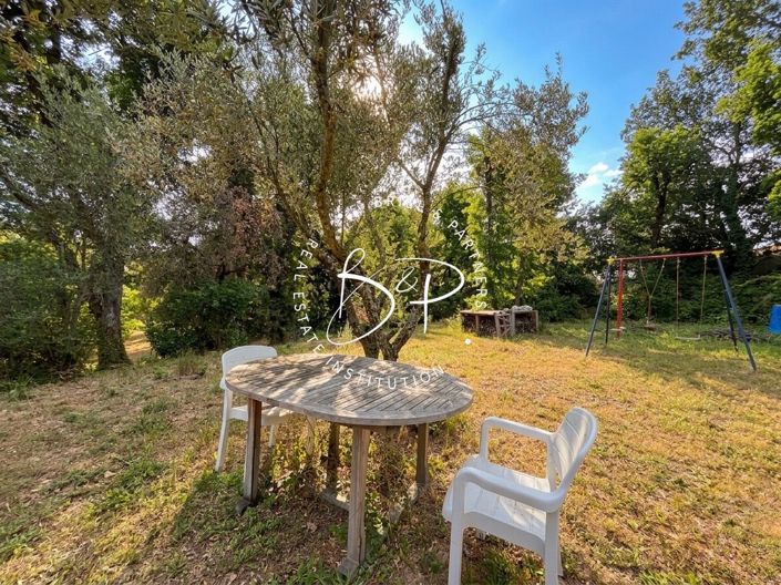 Image No.15-3 Bed House for sale