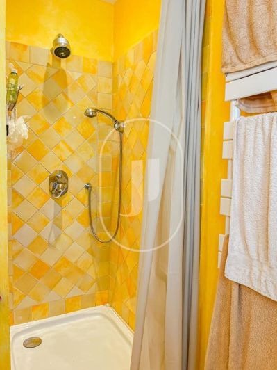 Image No.28-4 Bed House for sale