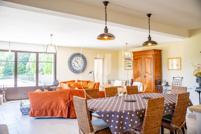 Image No.9-4 Bed House for sale