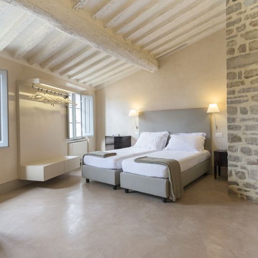 Image No.8-3 Bed House for sale